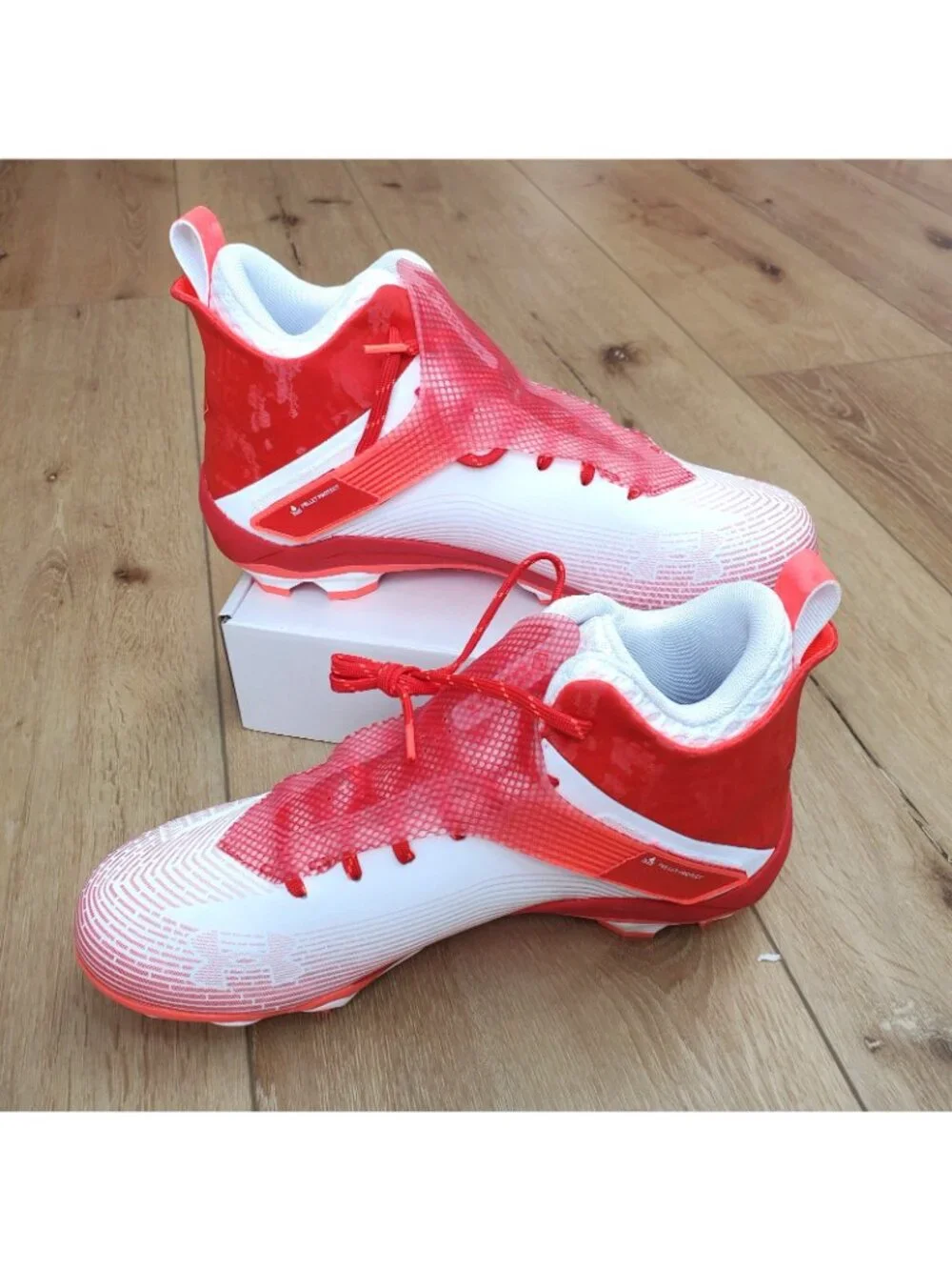 Under Armour Football Cleats Red White Mens Size 11.5 Molded Highlight Outdoor